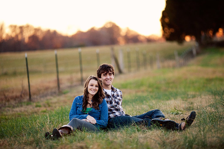 engagement photos on farm in seymour tennessee