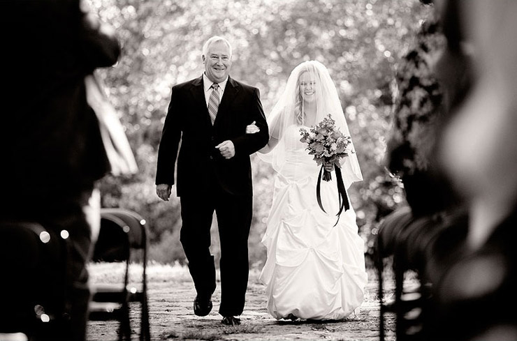  carin and her dad walking down the aisle at big ridge national park wedding