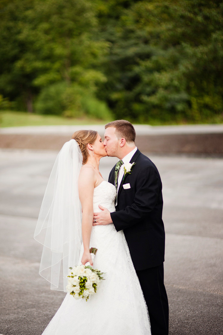 the foundry knoxville wedding