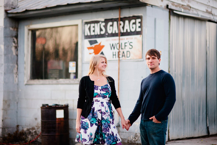 unique engagement photos in knoxville