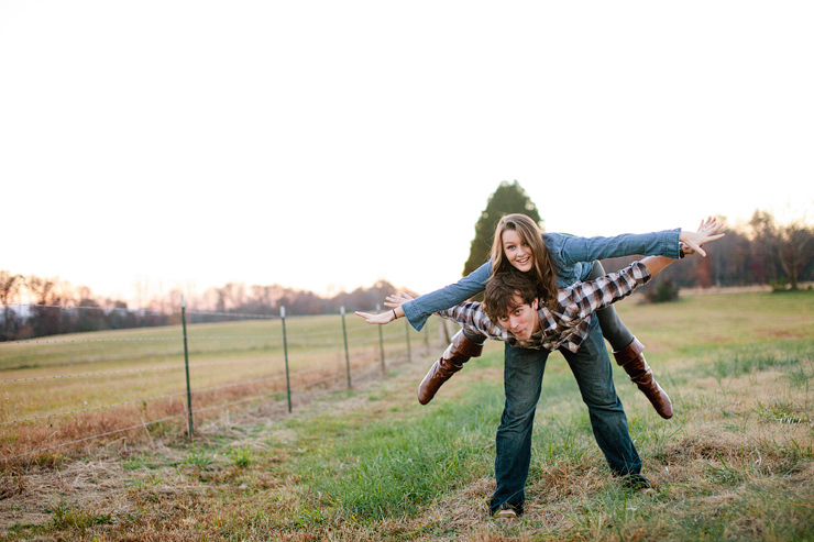 fun knoxville engagement photos