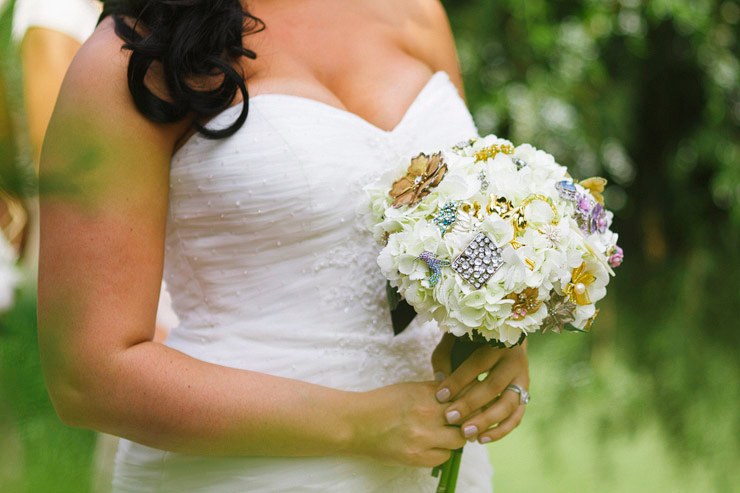 brooch bouquet 