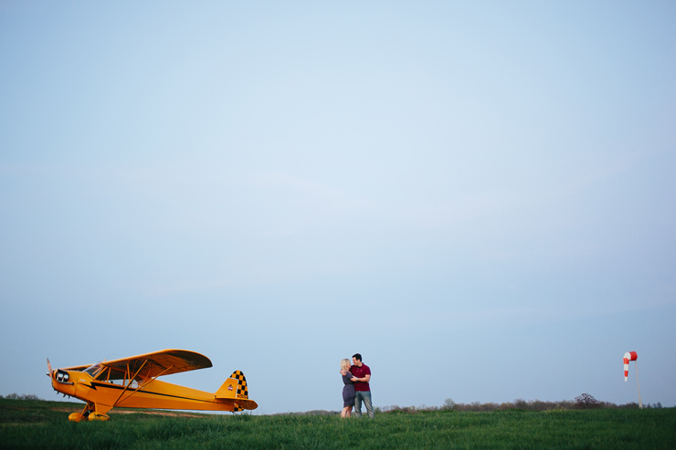 plane engagement session